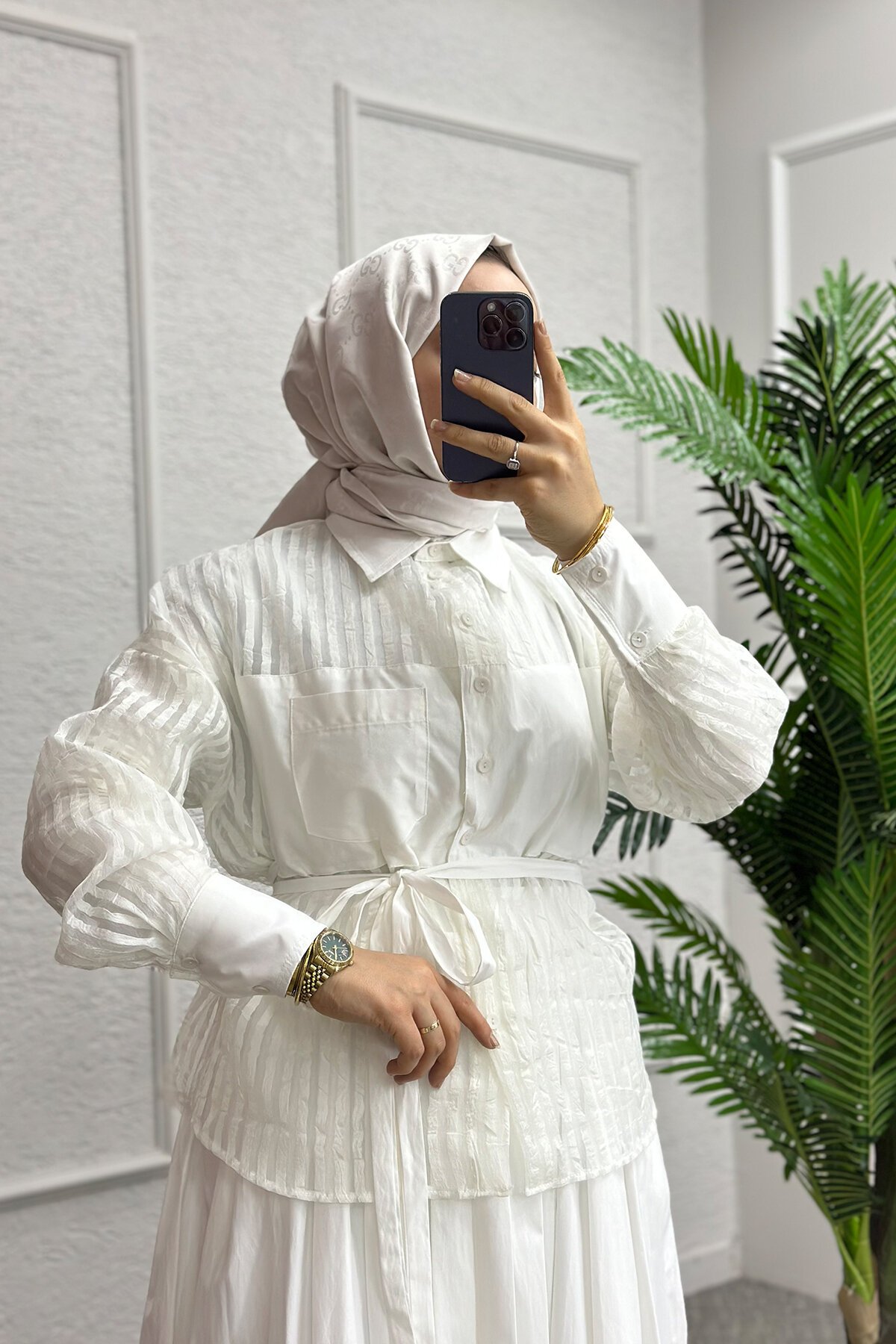 Beyaz Mina Etekli Takım