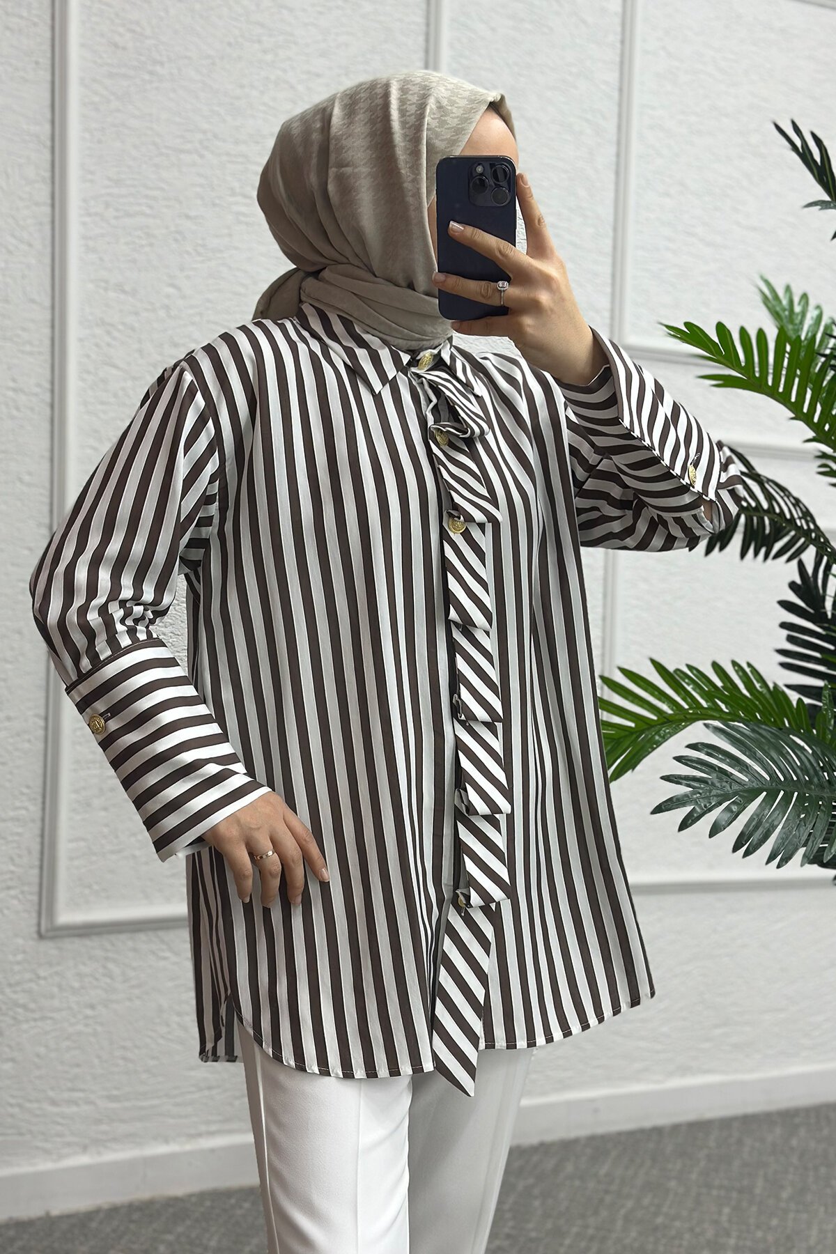 Kahve Rengi Çizgili Gömlek