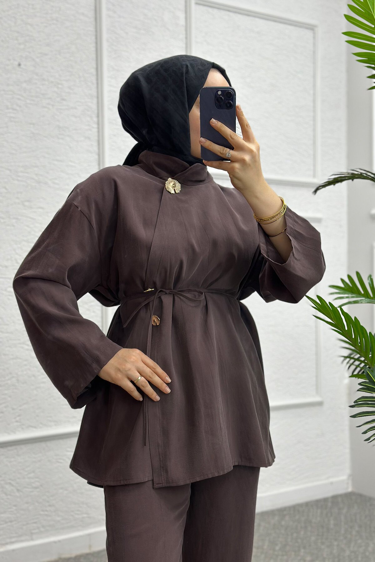 Kahve Rengi Eliz Pantolonlu Takım