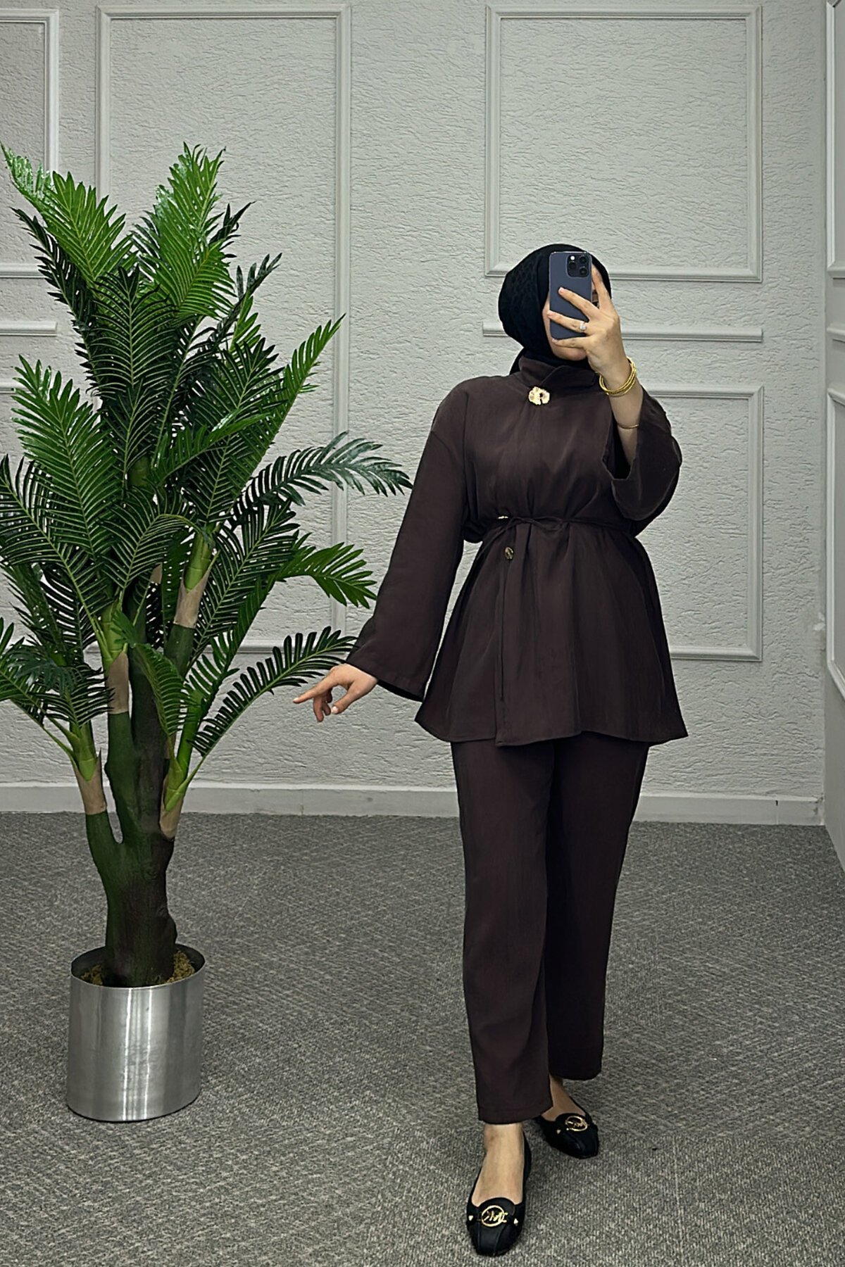 Kahve Rengi Eliz Pantolonlu Takım