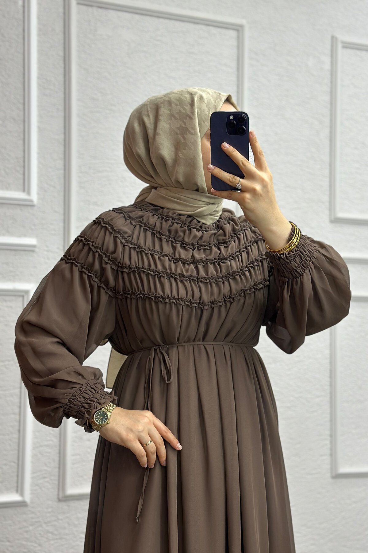 Kahve Rengi Piraye Elbise