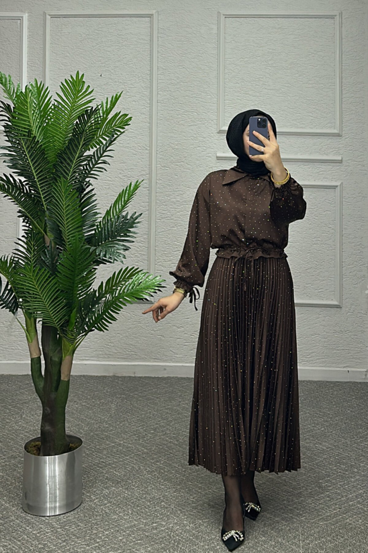 Kahve Yıldız Saten Etekli Takım