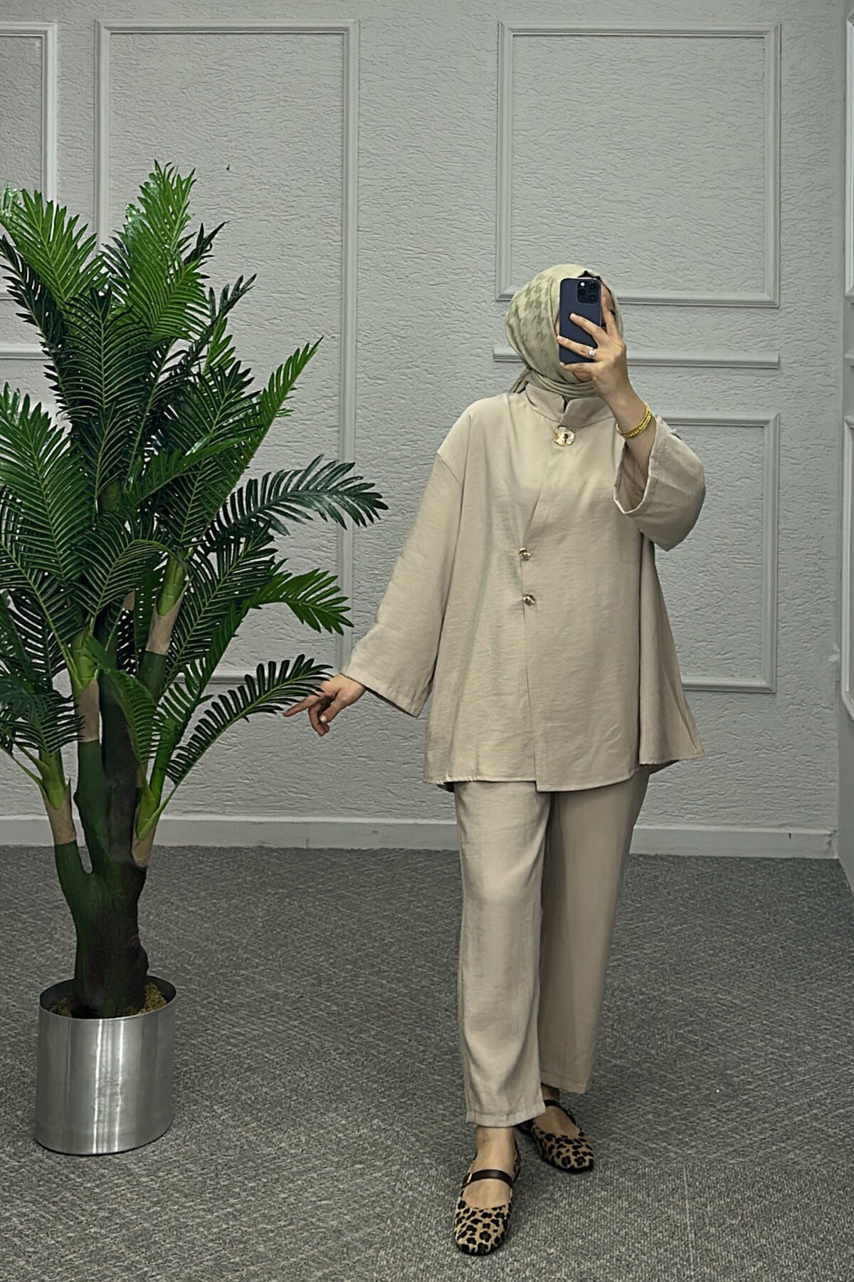 Krem Eliz Pantolonlu Takım