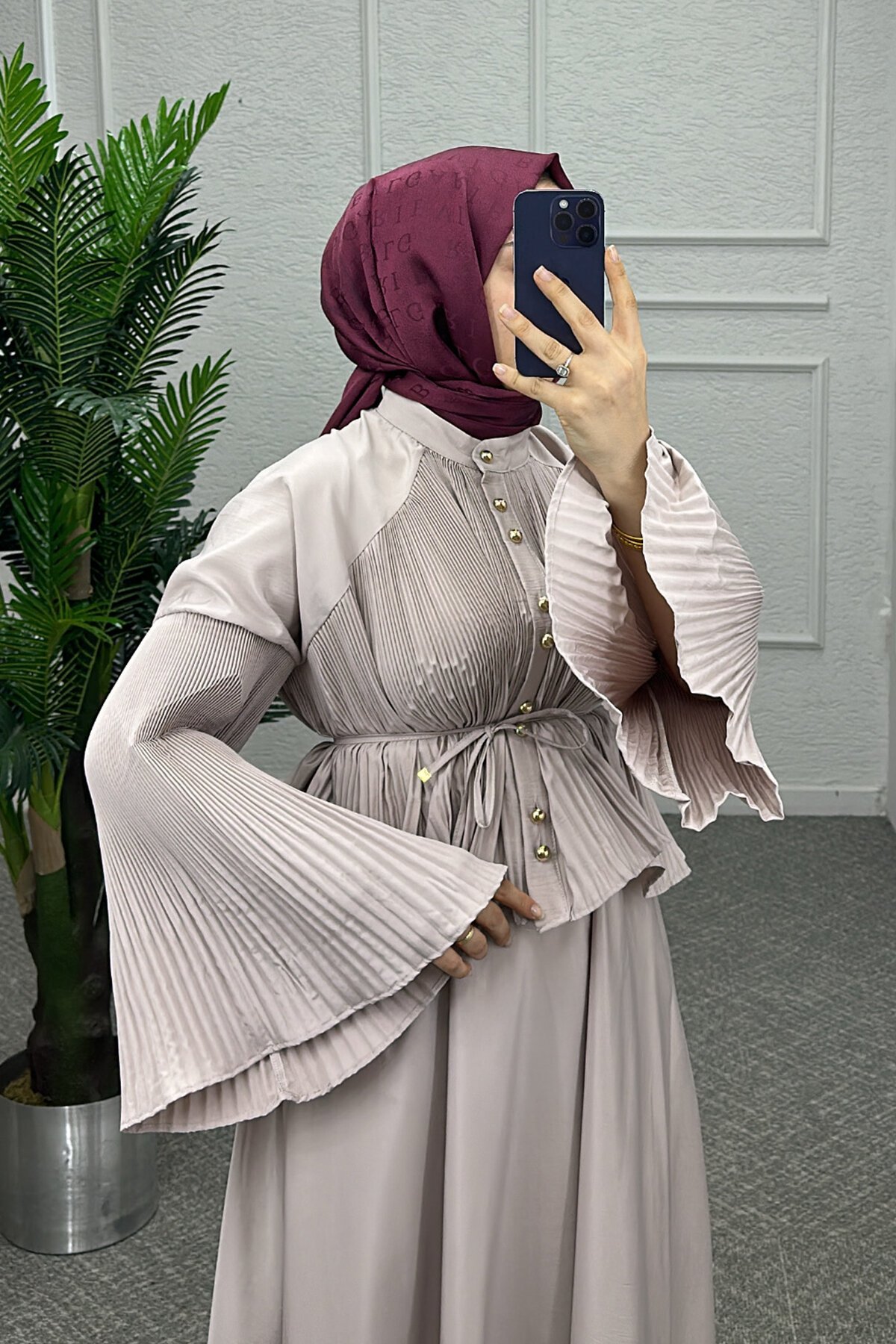 Krem Mısra Etekli Takım