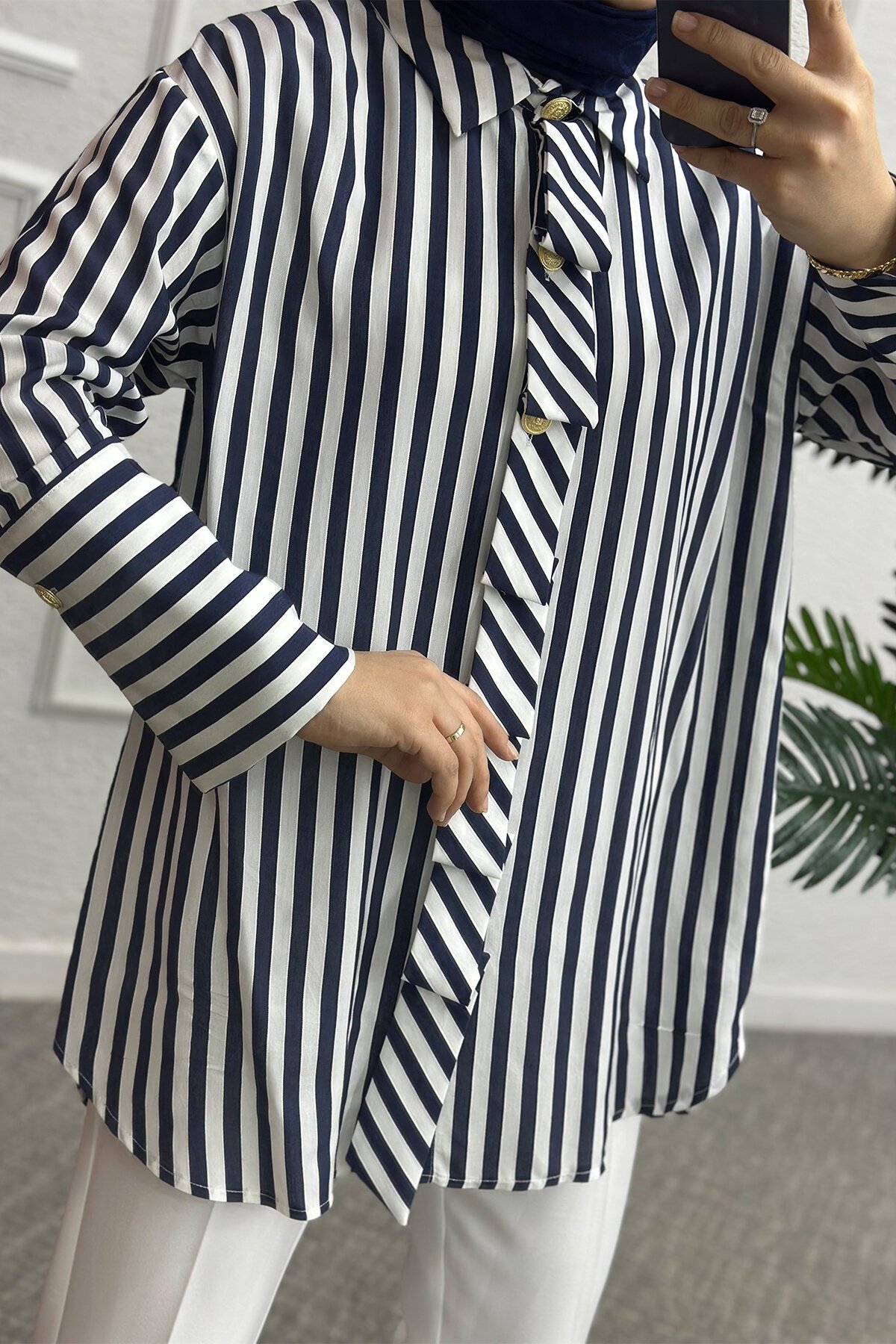 Lacivert Çizgili Gömlek