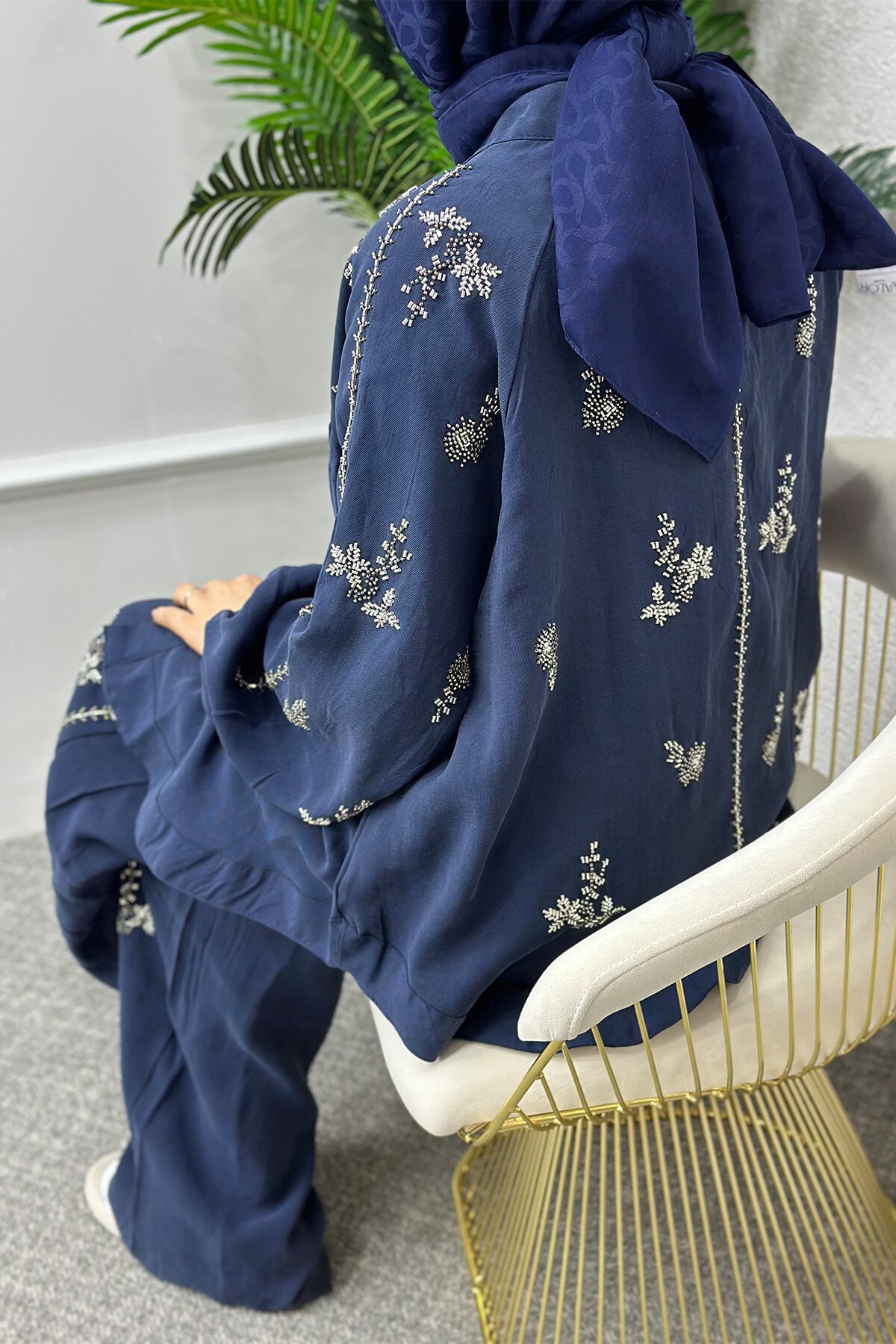 Lacivert İşlemeli Takım