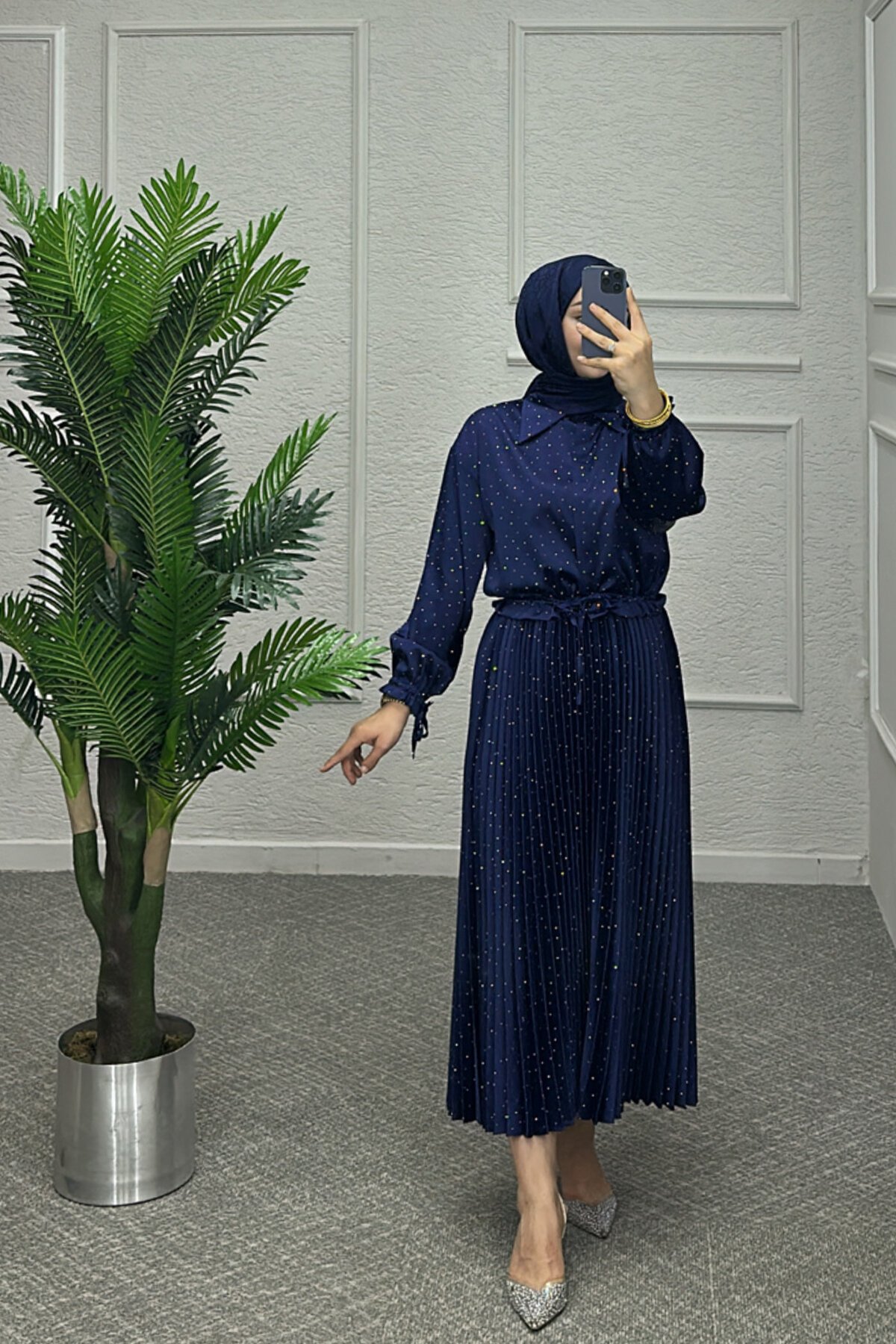 Lacivert Yıldız Saten Etekli Takım