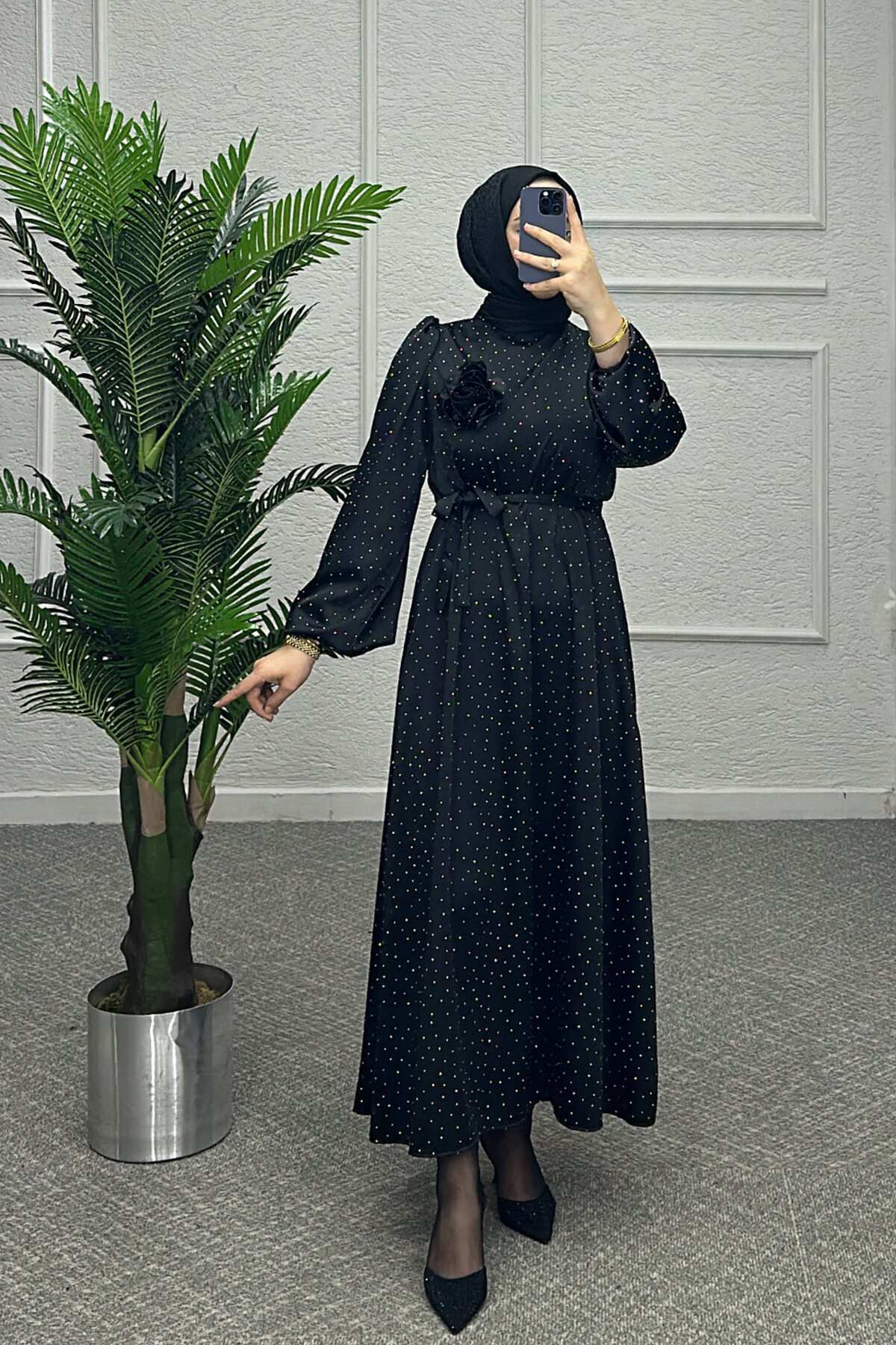 Yıldız Siyah Saten Elbise