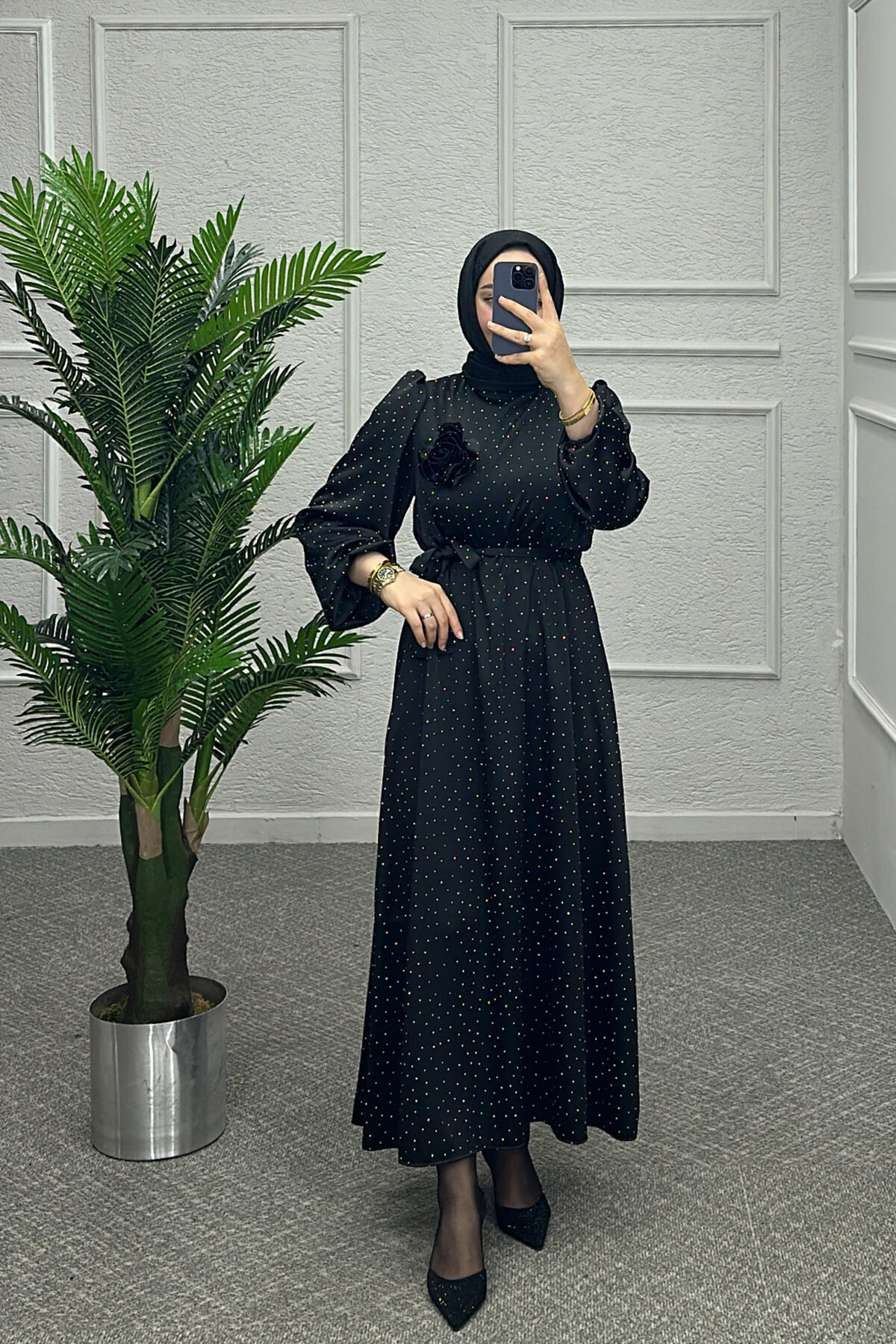 Yıldız Siyah Saten Elbise