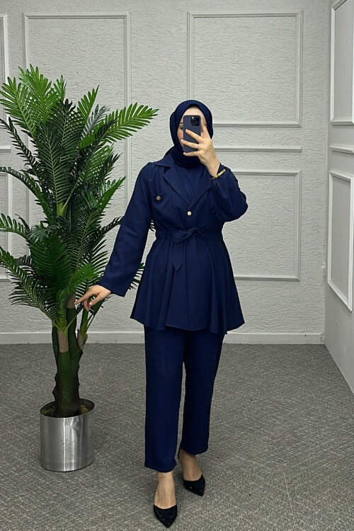 Sade Lacivert Pantolonlu Takım