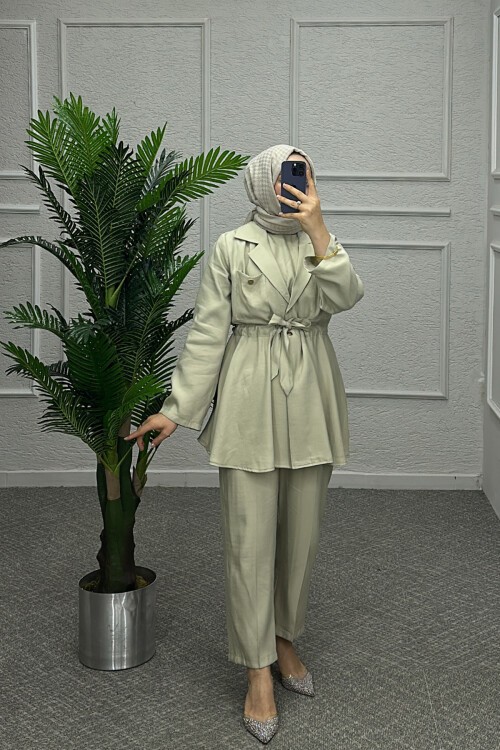 Sade Yeşil Pantolonlu Takım